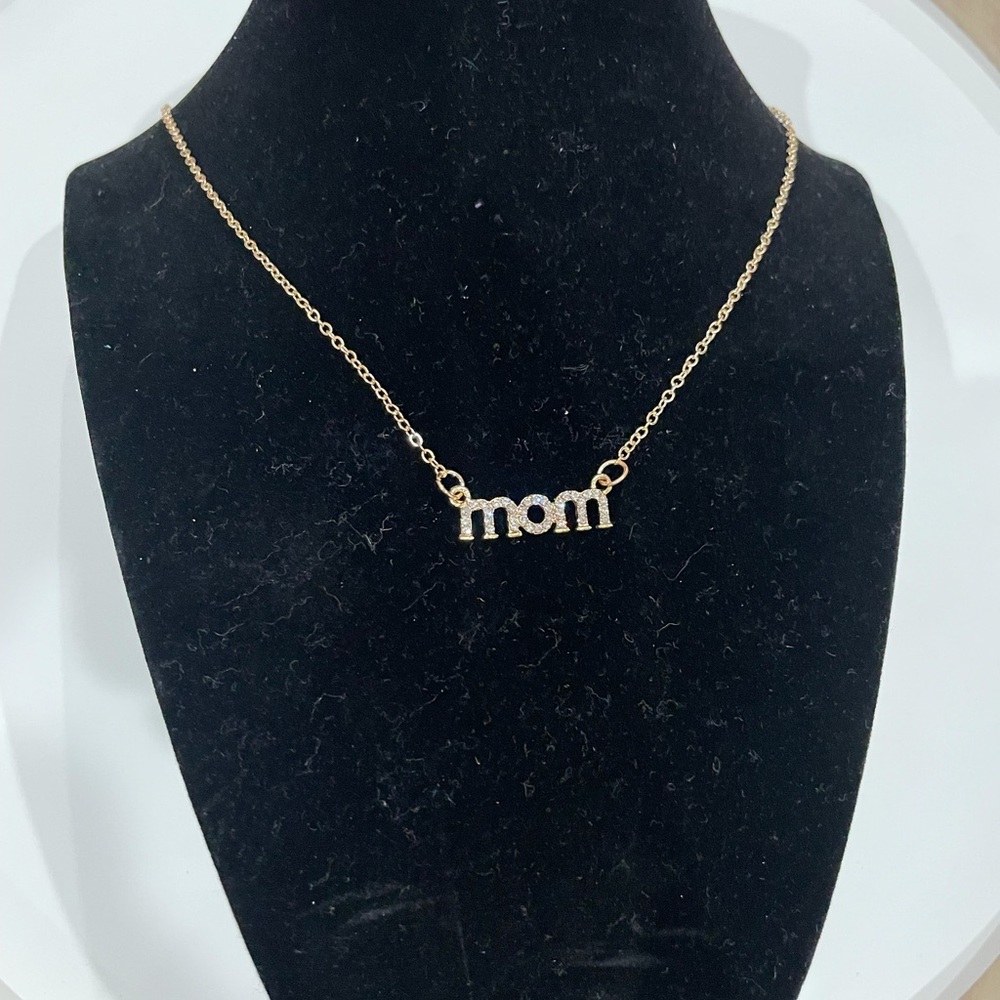 Mom necklace